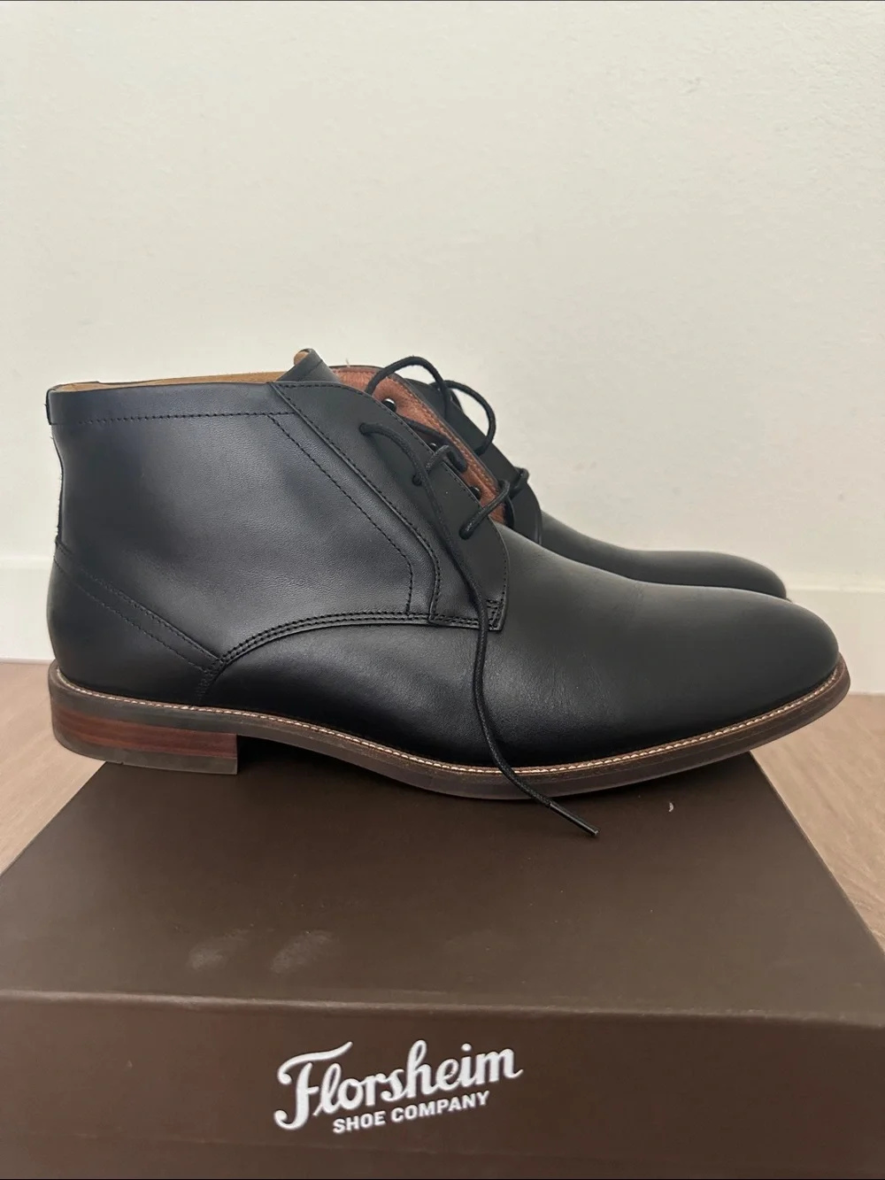 Florsheim Black Leather Chukka Boots with Brown Welt